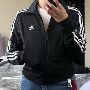 New adidas jacket. Worn twice. Perfect condition.